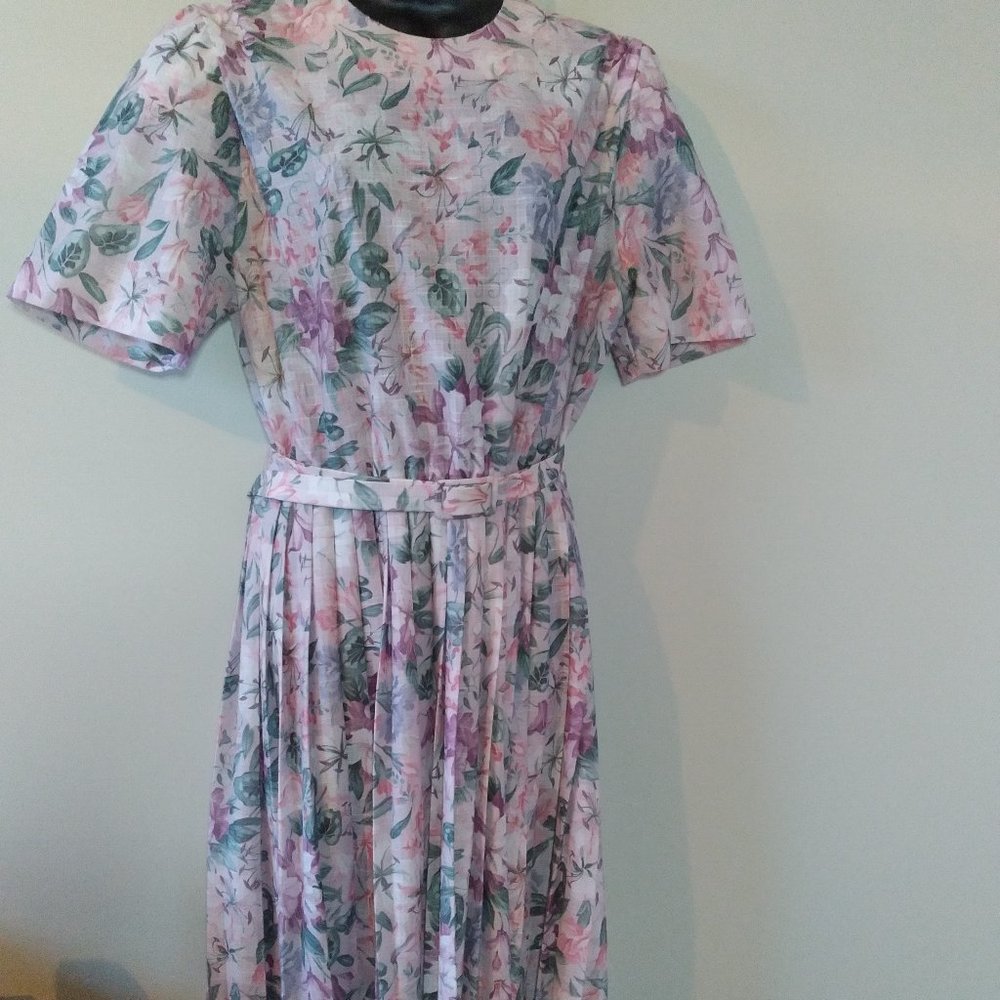 Vintage D'Allairds Dress, Pleated complete with Belt and Shoulder Pads